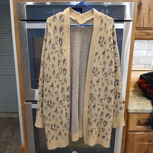 Oversized Easel Los Angeles Leopard  Knit Cardigan | Cozy Boho Boutique Style - Picture 2 of 4